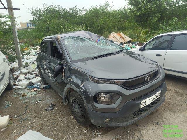 TATA  PUNCH PURE CNG