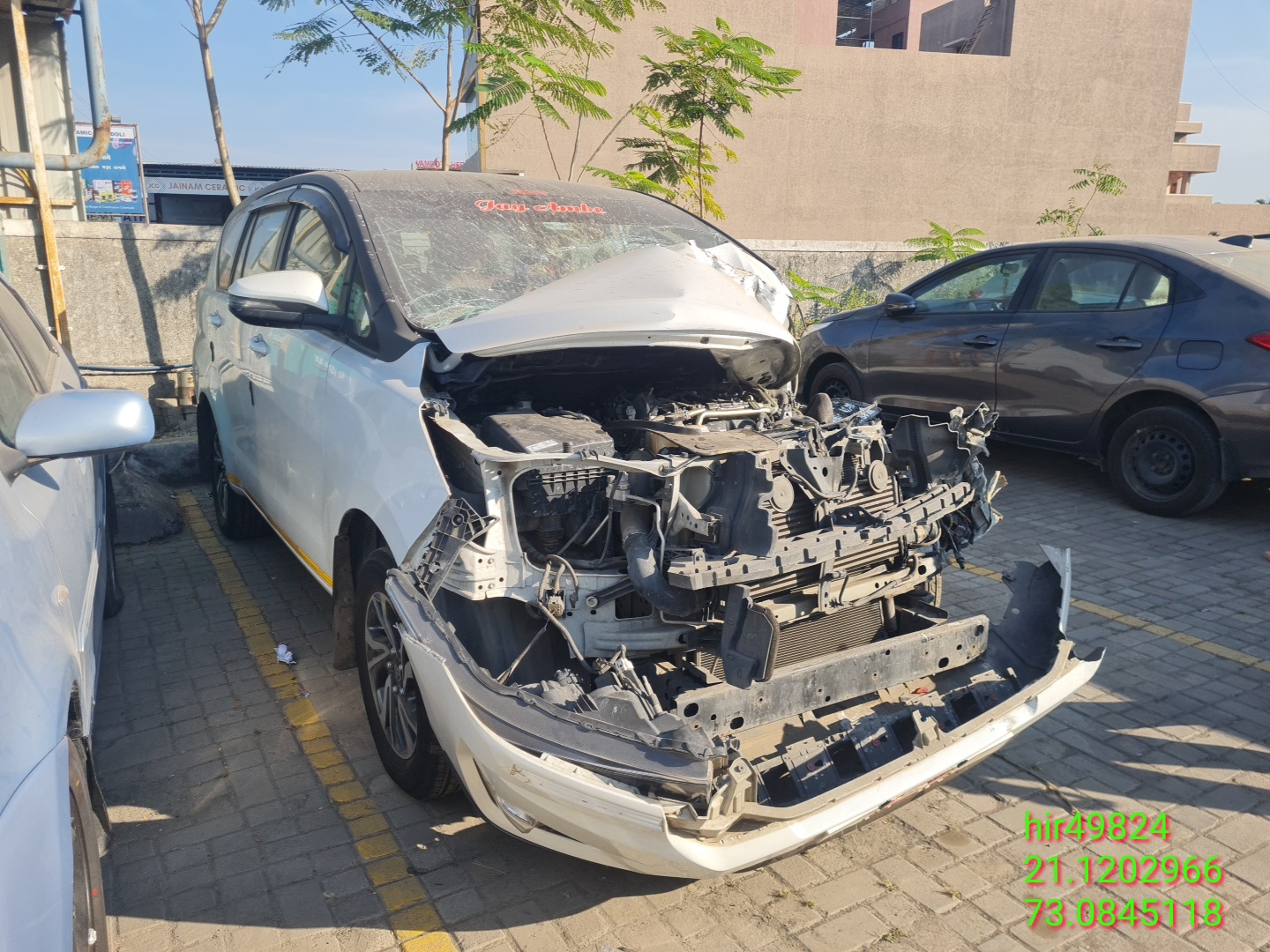  TOYOTA  INNOVA CRYSTA 2.4 GX MT 8 STR