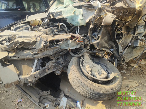  M & M  SCORPIO N Z8 SELECT DIESEL 7 STR