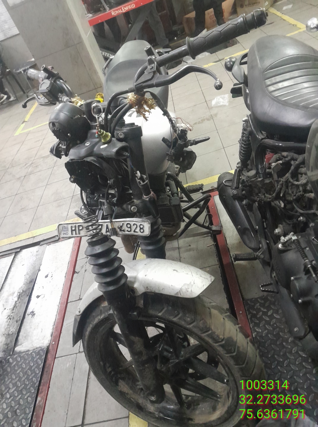 ROYAL ENFIELD GUERRILLA 450 ANALOGUE