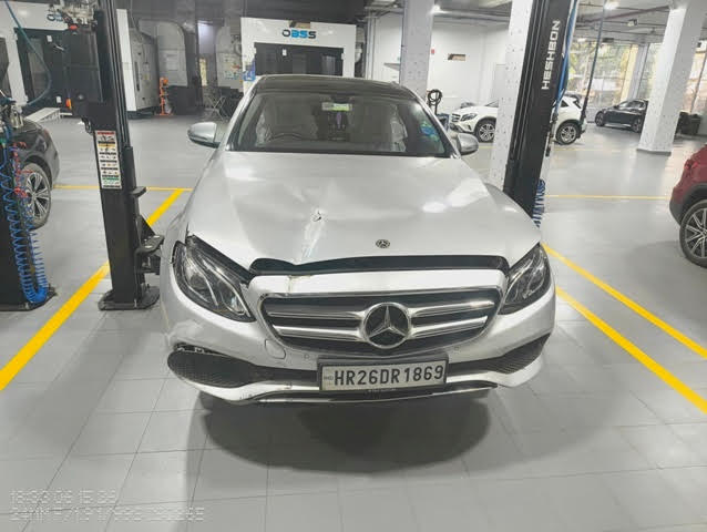MERCEDES E 200