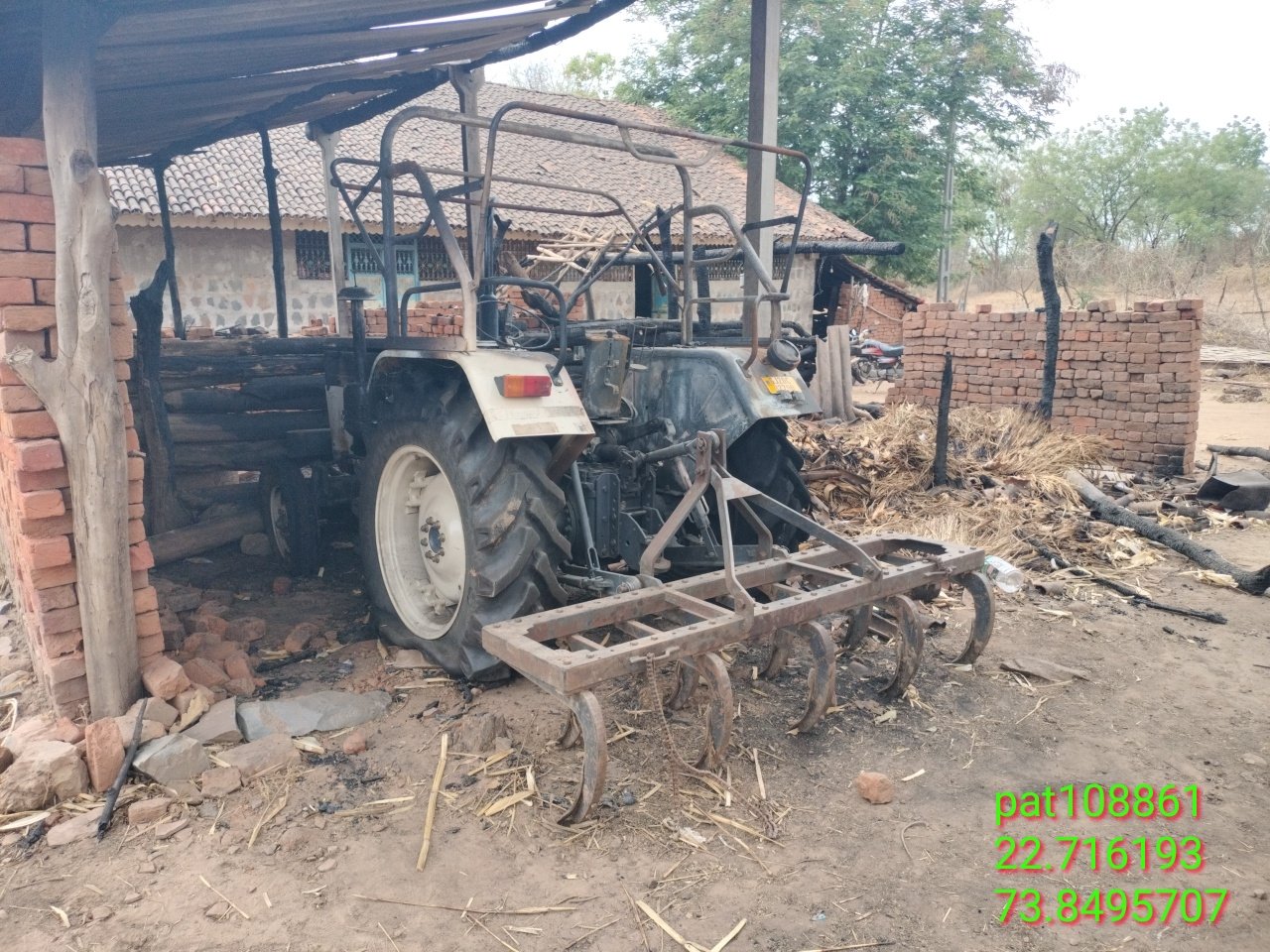 MAHINDRA & MAHINDRA (SWARAJ) 834 XM
