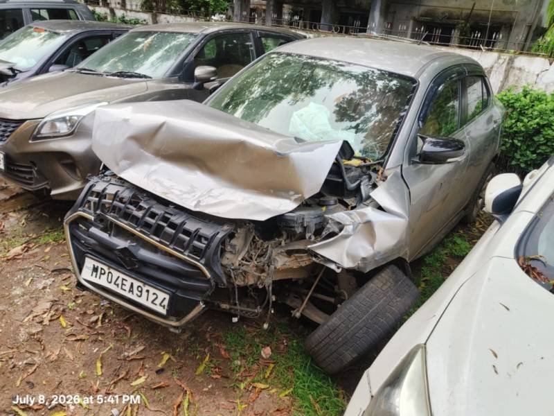 MARUTI DZIRE VXI AMT