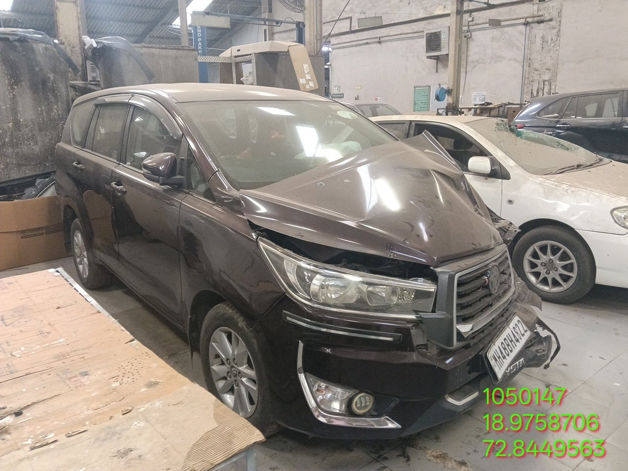 TOYOTA TOYOTA INNOVA CRYSTA 2.4 VX MT 8 STR