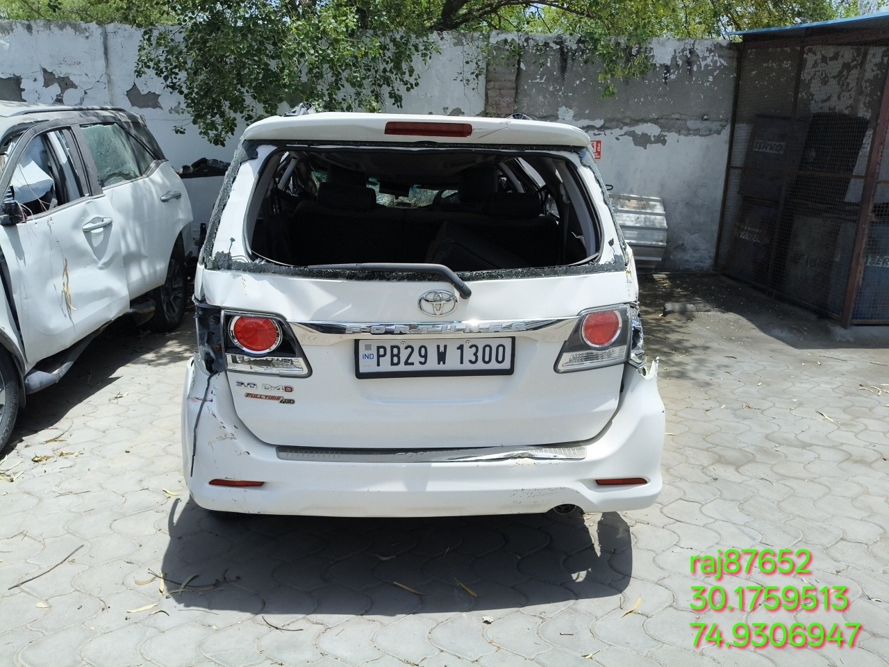 TOYOTA FORTUNER 4X4 MT