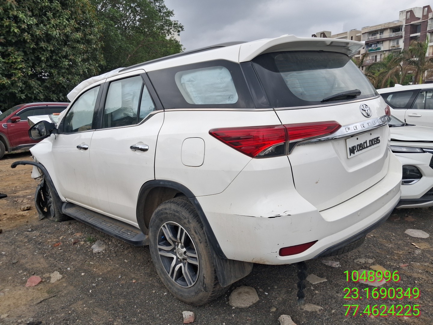 TOYOTA FORTUNER 2.8 4WD MT