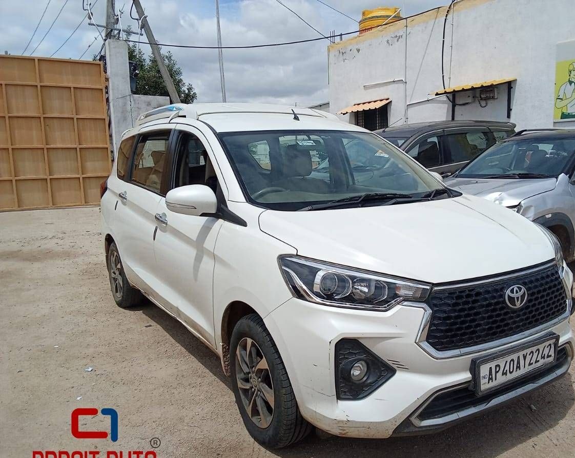 BANK RECOVERED - Toyota Rumion V MT