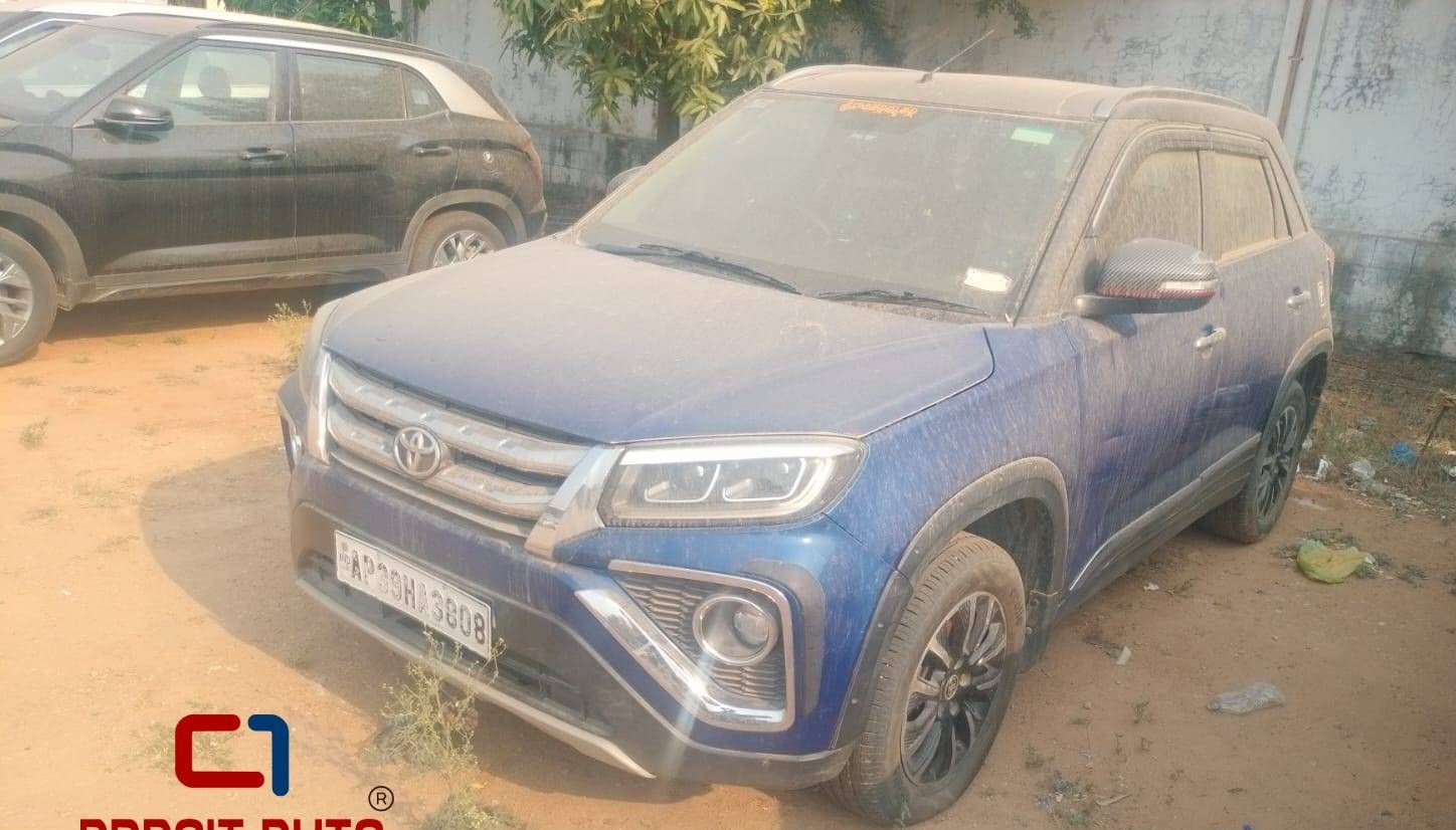 BANK RECOVERED - Toyota URBAN CRUISER PAT O6