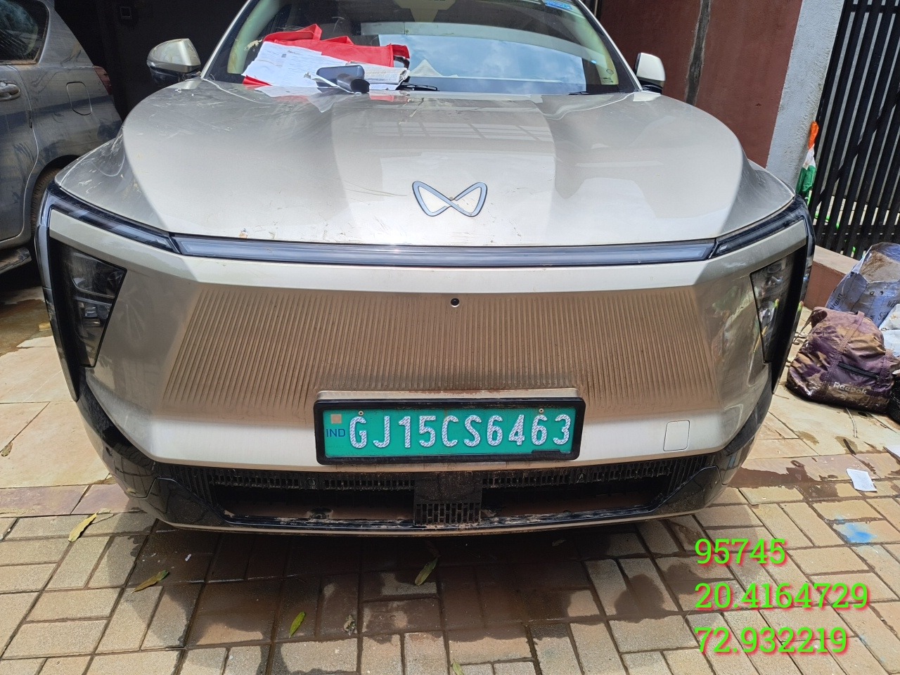 UNKNOWN WITHOUT RC - M AND M XEV 9E PACK THREE B79 KWH R19 NO CHARGER 2026 ELECTRIC